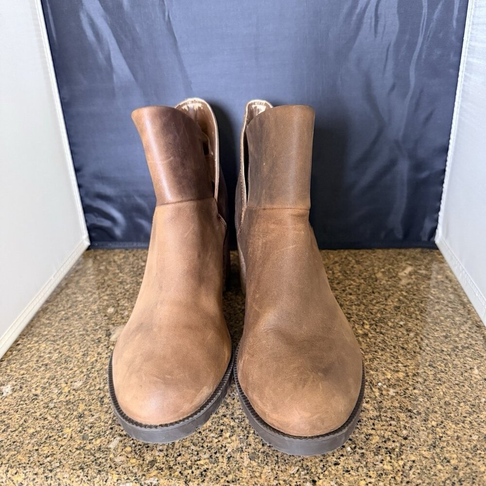 Clarks Women’s Malvet Helen Tan Leather Block Heel Ankle Booties Size 10 - Picture 5 of 9